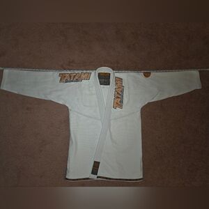 Tatami Estilo 4.0 White Jiu-Jitsu Gi A2 (Fits Like A1)
